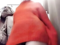 sexy brünette probiert strumpfhosen, haarige muschi, großen arsch, große titten an. amateur rus mift porno haarige muschi, große titten, große brustwarzen