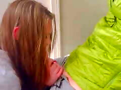 gefesselte milf bekommt einen oralen creampie