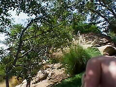 action anale en plein air avec une salope blonde chaude aux gros seins