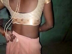 Desi Bhabhi Ki Chut Se girls rimming cum Nikala