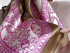 wunderschöne satin kopftuch vorführung, india sex liev lady victoria valente
