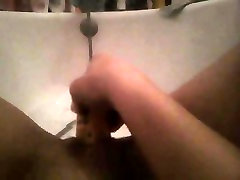 elle s enfile un annitta cold dans la chatte2