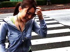 schau bis zum ende eine landschönheit, die in tokio lief erfolgreich bis zum sex