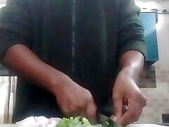 Ghar Ka Kam Kara Bhabhi Ne Wow Boys