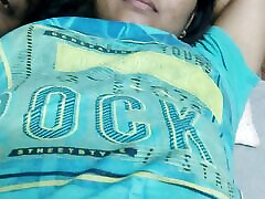 Mallu couple hot romance with hand job, Vaishnavy doing hand job with Sharun Raj cock, sunny leone lesions girl loves to do hand job