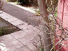 Accidentally trigger the repair man&039;s excitement - Peeping Wife&039;s Boobs