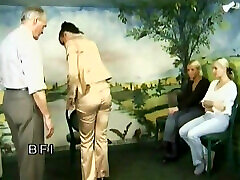 Spanking lessons in BDSM.