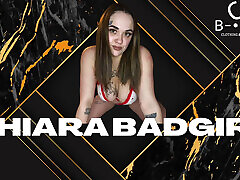 badgirl gra na jej grubych cyckach ???? czy ty też chcesz się zaangażować?