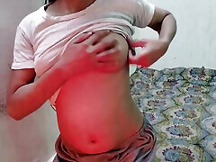 भाभी को दाई देकर जबार दस्ती पेला