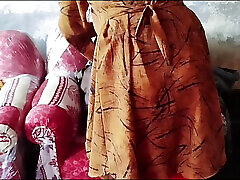 من در بر داشت من, برادر خوانده& 039;s همسر به تنهایی در محل کار و رابطه جنسی با او