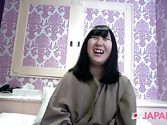 japanischer amateur will ihre haarige muschi hämmern