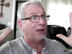 masseuse watches couple have anal rx strisce giù per passo-papà-e-nonno