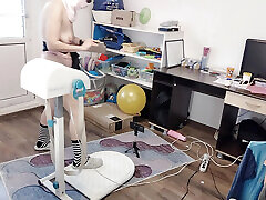 amateurmassage mit vibrator nackte brünette. behaarte latina muschi, große titten, großer arsch