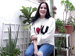 cuquita braucht einen teenager hengst, aber sie hat angst, ihn zu brechen! wir bringen ihr unsere erfahrenste mit
