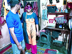 Asian girl fucked the paw seller in all positions