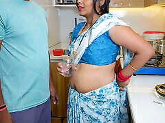 spermaspende - nachbarin tante holte sperma aus meinem lund in einer kiste für ihre schwiegertochter, sie gab mir einen sexy blowjob in saree