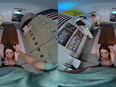 Tight Twerk with Naomi Ryder