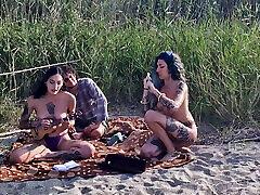 Spin the alitta oshen Game on the Beach -Unforgettable Holiday Sex w. Two Stunning Girls english subtitles
