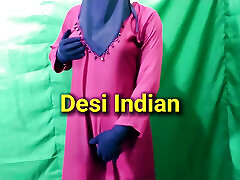Indian housewife masturbating and talking cocksucker milk in the bedroom