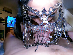blonde bombe versucht zu deepthroat & bekommt ihren arsch gefickt reverse cowgirl