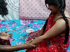 Desi Bhabhi fucking Big pisse aus fotze in new sex position
