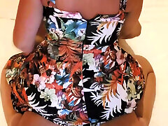femme pawg chevauchant une bite et mari cocu mange du sperme
