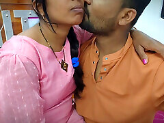 sie ist seine mutter und der junge verlässt seine mutter - schöne brüste lutschen bhabhi jüngerer junge - heißes bhabhi sex xxx video