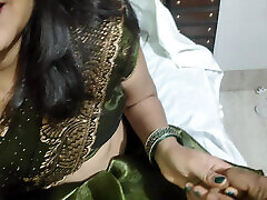 Bhabhi ki gand me finger ki jisme bhabhi ko dard ke saath maza bhi bohot aaya
