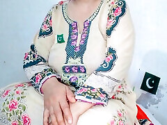14. august 2025 pakistan glücklicher unabhängigkeitstag treffen mit meiner freundin
