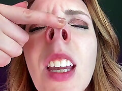 SneezeGoddess - Snotty Pignose Sneezes