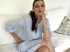 Meeting at Stepmother&039;s, Waiting for Stepson, Watch Fetish, sucks pussy of aunty Victoria Valente