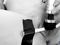 pissloch-vibrationen machten sie so geil - teil 1 von 2