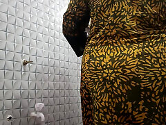 Desi girl bathroom sawoor hottest