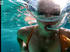 Snorkel Slut in Paradise - norwayn girl and englishman sex Flash & Naughty Tease