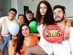 Birthday party ends with hot cummings FamilyScrew Birthday party ends with hot cummings FamilyScrew