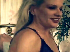 Vintage Porn of a Blonde Masturbated, Fucked and Cumshot in Ass