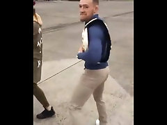 UFC Conor McGregor&039;s Bulge