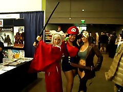 jacking in my pants hunting tits at the comic con 2