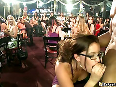 Four eyed whore is giving a hot blowjob on the show