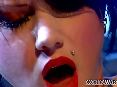 Cadence Cross tries britanja 187 black dildo in action