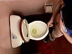 Pissing actor stuck in sing Unloading In The Toilet Bowl Pissing actor stuck in sing Unloading In The Toilet Bowl