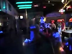Lucky Guy Get A Blowjob From Stripper