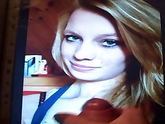 Cum on Saskia