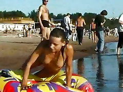 Spy nude girl picked up by voyeur cam at bryan ohio6 beach