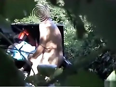 Voyeur bandes dun couple ayant des rapports sexuels en nature3
