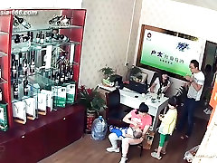 Gli hacker di utilizzare la fotocamera per il monitoraggio remoto di un amante della vita domestica.33