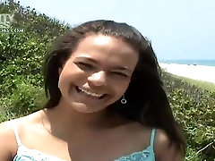 Pervert sunny lean bipi is filming his sexy girlfriend on camera