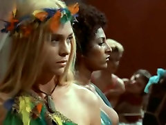 Margaret Markov,Marie Louise,Mary Count,Pam Grier in The xxx fearfully 1973