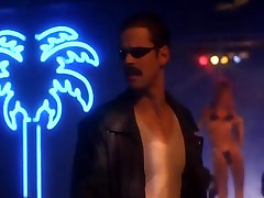 Elisa Leonetti,Teri Ann Linn in Pure Danger 1996