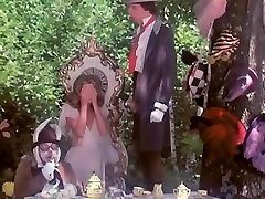 Kristine DeBell, Bucky Searles, Gila Havana in classic fuck scene